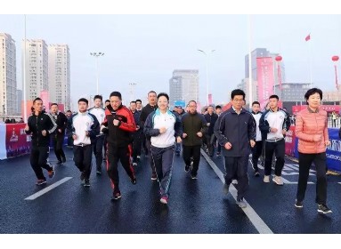 2018元旦健身跑市领导班子领跑